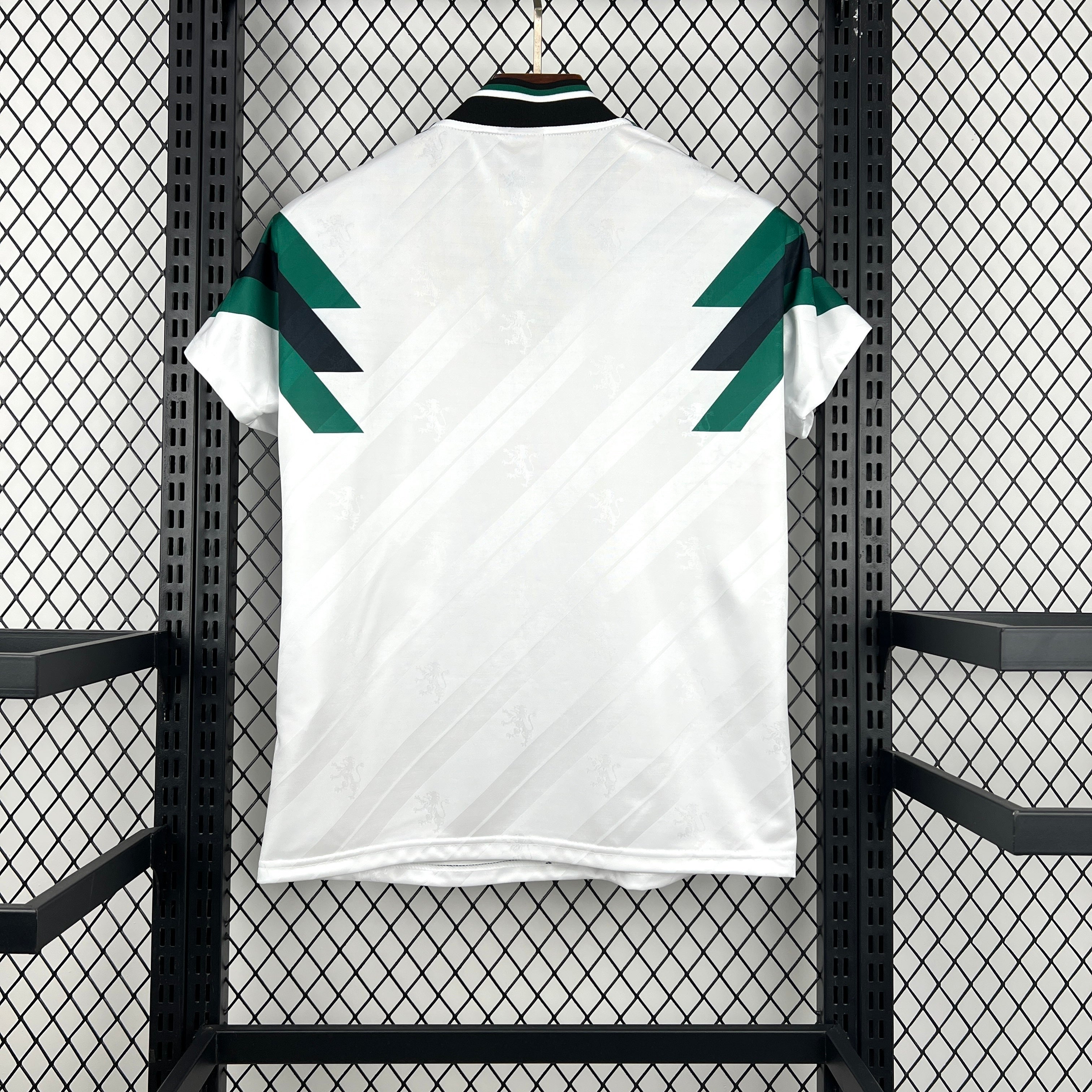 חולצת ספורטינג ליסבון מיוחדת 2025/26 לבנה