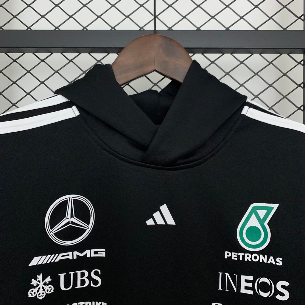 קפוצ'ון פורמולה 1 - Adidas Mercedes-AMG Petronas Team 2025 שחורה