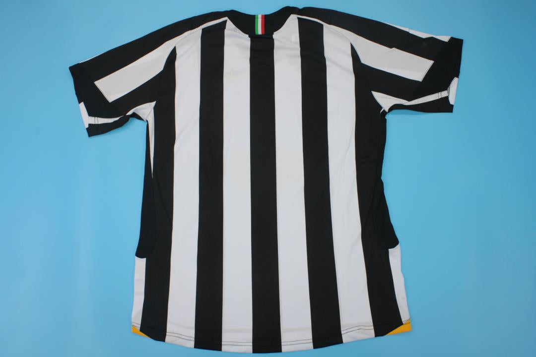 חולצת יובנטוס בית 2005/06 רטרו
