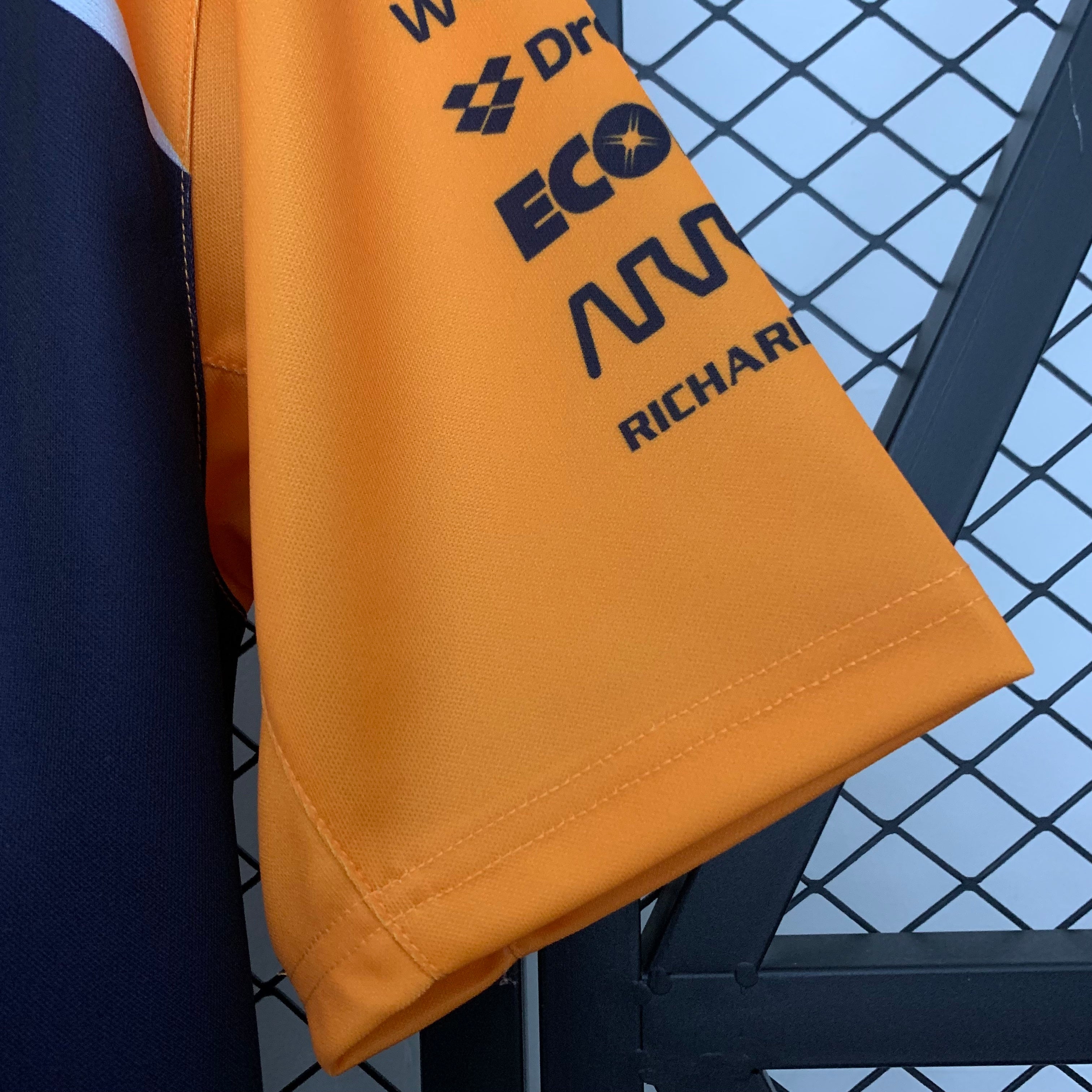 חולצת פורמולה 1 - Castore McLaren F1 Team 2025 Set Up