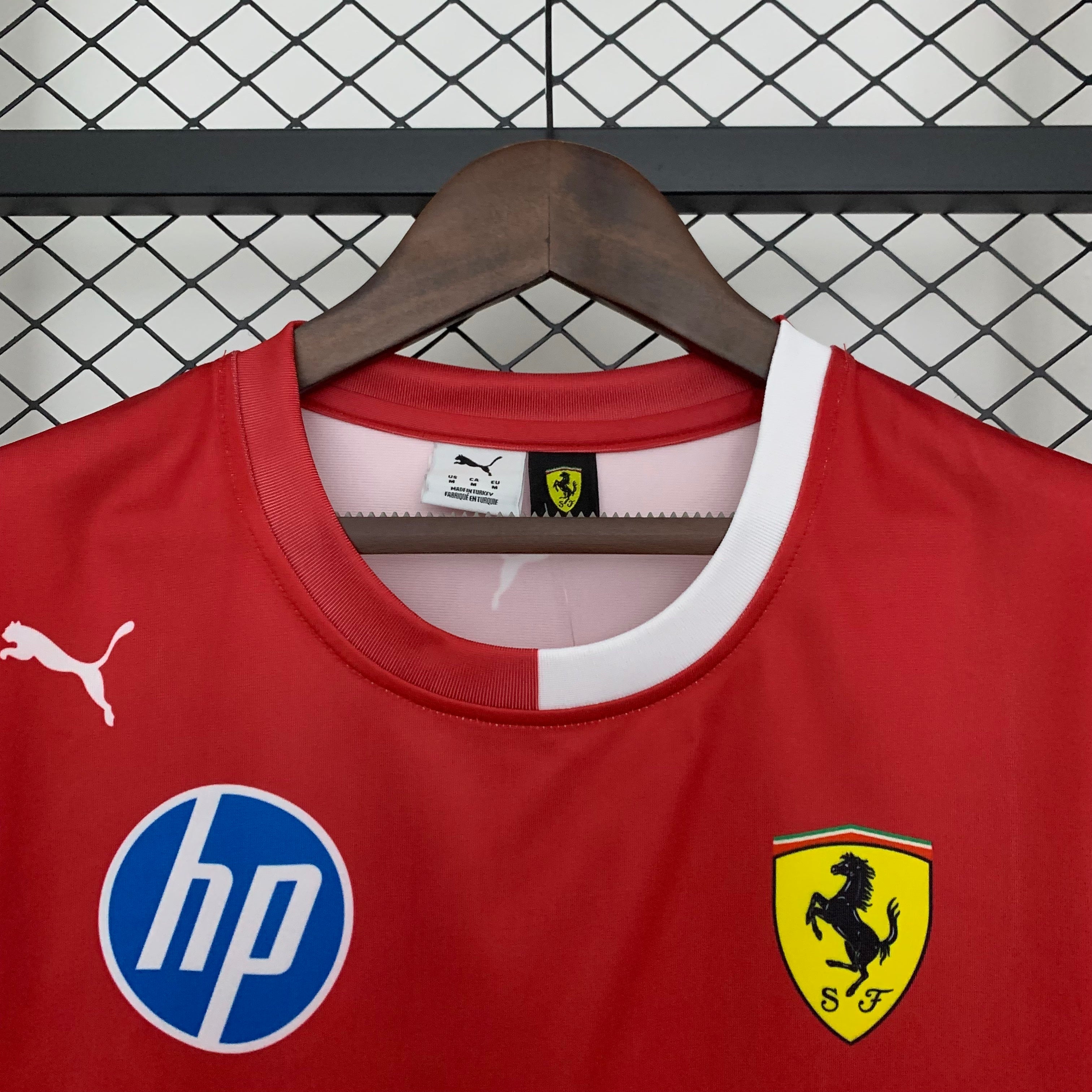 חולצת פורמולה 1 - Scuderia Ferrari HP 2025 Team